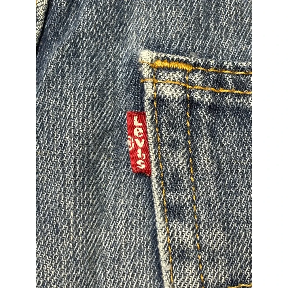 Levis levi 550